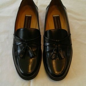 Johnston and Murphy men's shoes size 8M